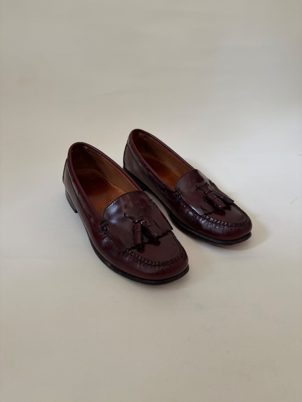 Vintage GH Bass & Co. Leather Tassel Loafers Women 8.5W Burgundy Maroon Weejuns